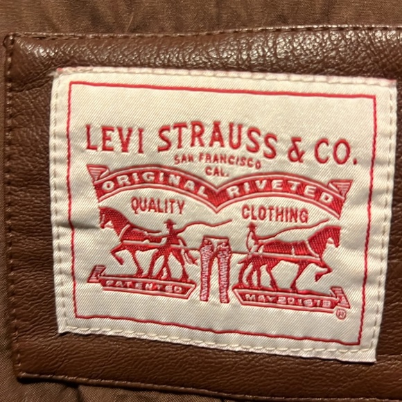 Levi, jacket & Stratus and Company! From Macy’s! - Picture 7 of 7